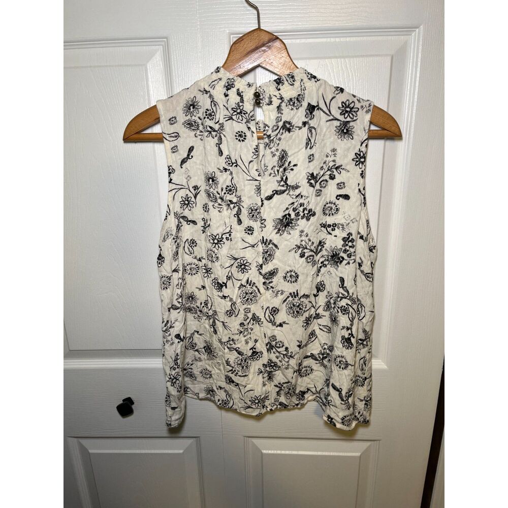 Maurices Floral Sleeveless Blouse XXL Cream Black Smocked Neck Top - Picture 3 of 3